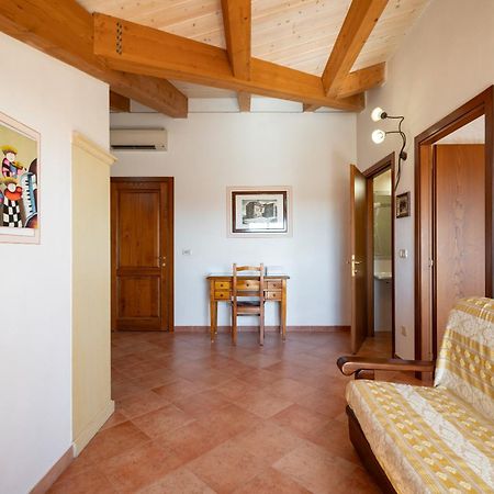 Lola Piccolo Hotel E Appartamenti Marina di Grosseto Exterior photo