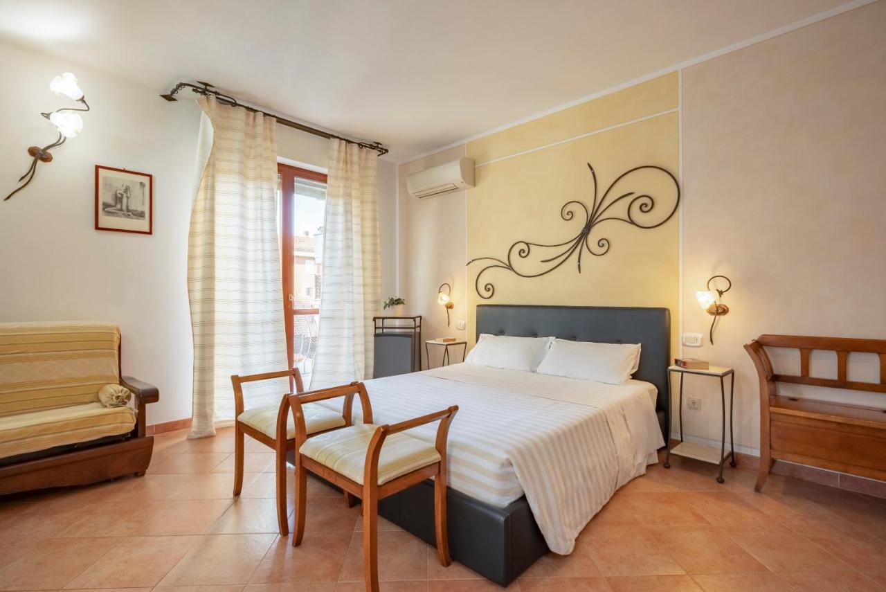 Lola Piccolo Hotel E Appartamenti Marina di Grosseto Exterior photo
