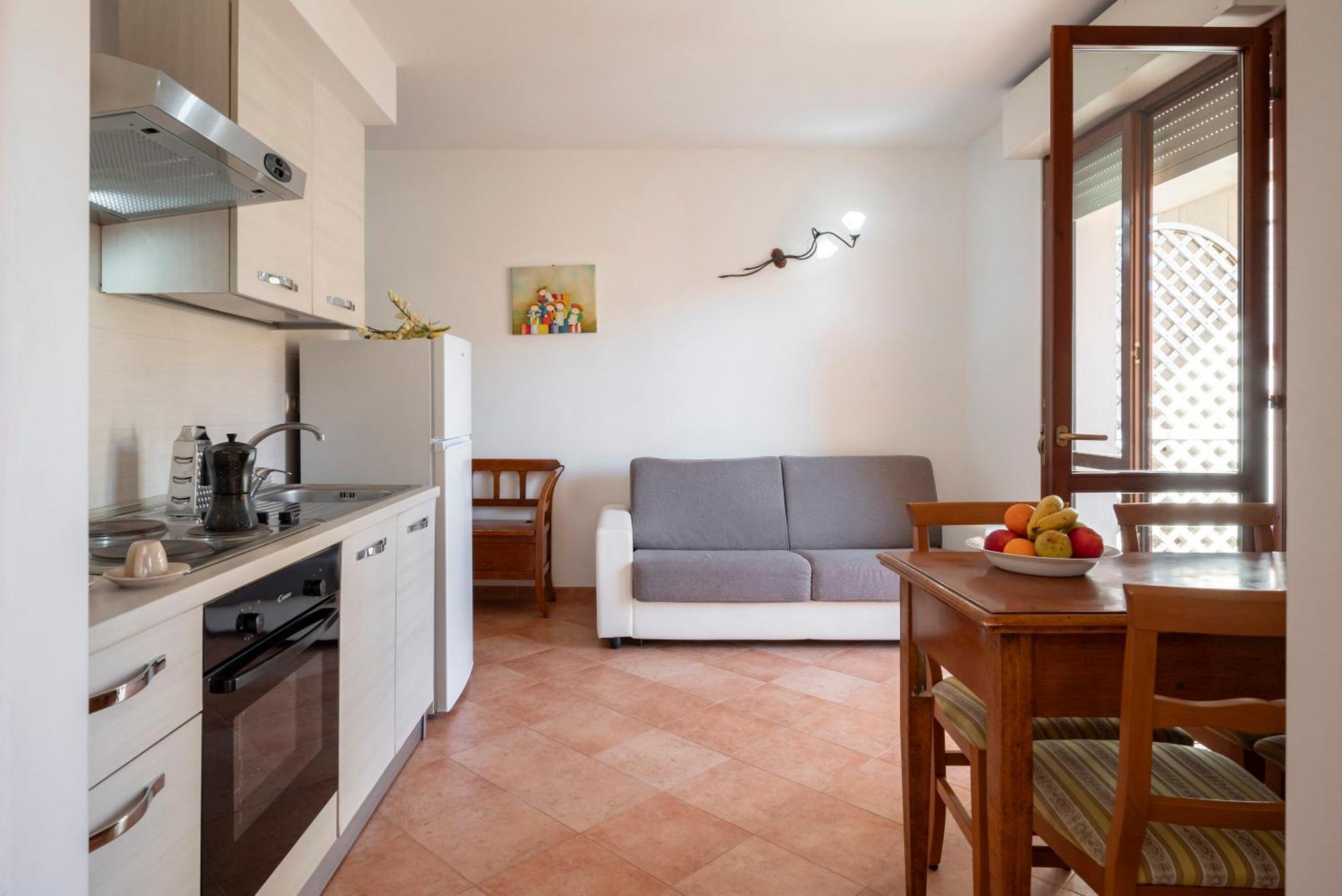 Lola Piccolo Hotel E Appartamenti Marina di Grosseto Exterior photo