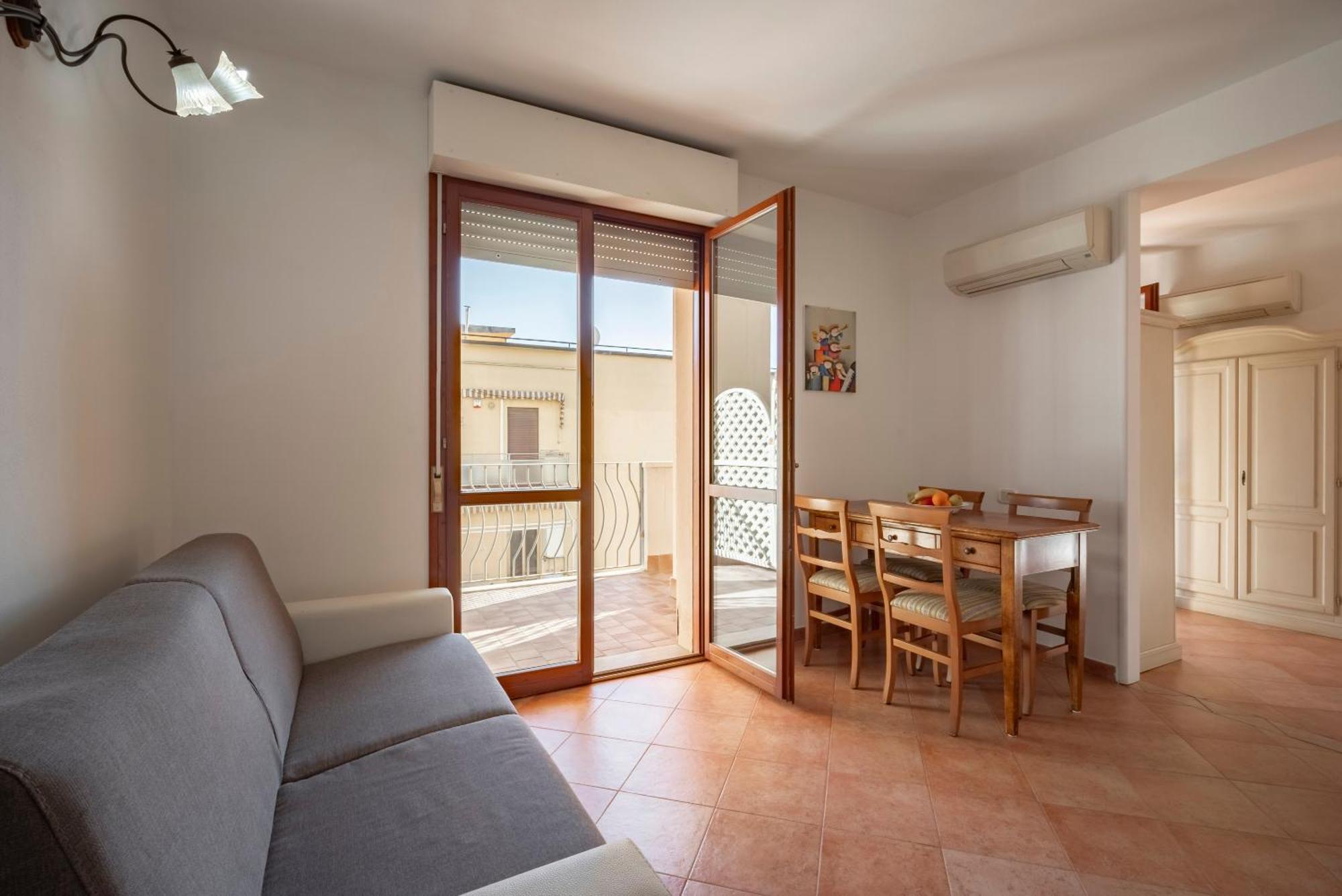 Lola Piccolo Hotel E Appartamenti Marina di Grosseto Exterior photo